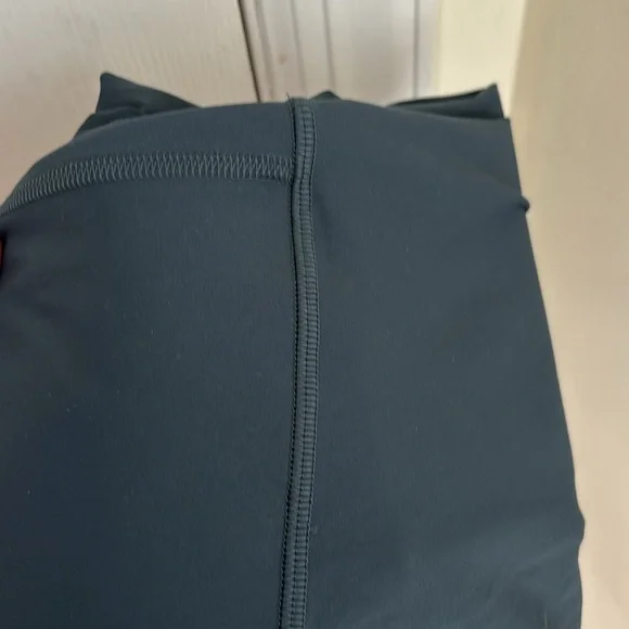 Lululemon blue green leggings Size 2 - Picture 12 of 12